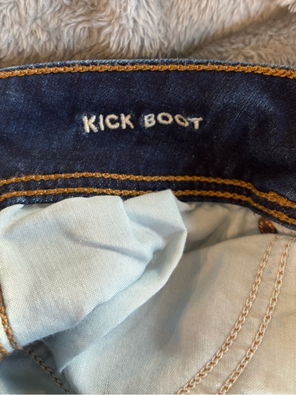 American Eagle Outfitters Kick Boot Jeans - Picture 4 of 5